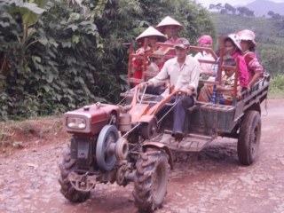 Xe máy cày, xe máy kéo vi phạm bị xử phạt thế nào?