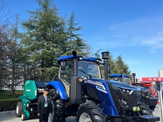 Máy Cày Nông Nghiệp LOVOL 2004